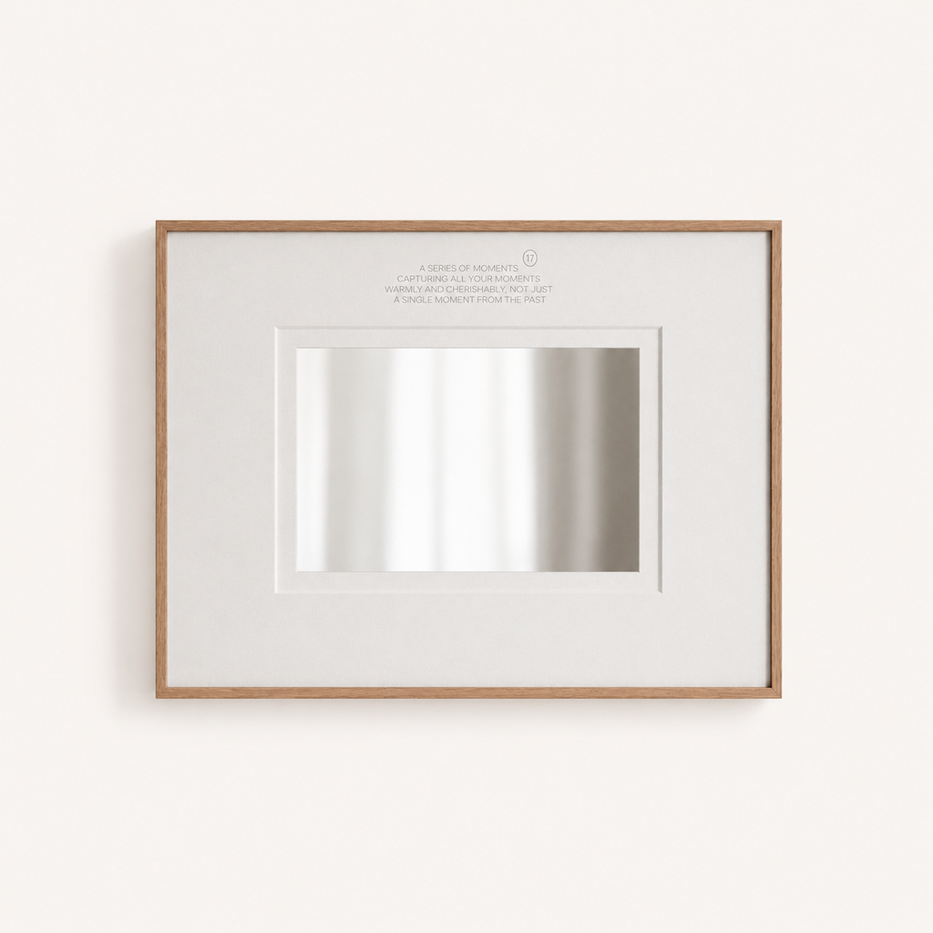 Moderne design spiegel met natuurlijke houtlook