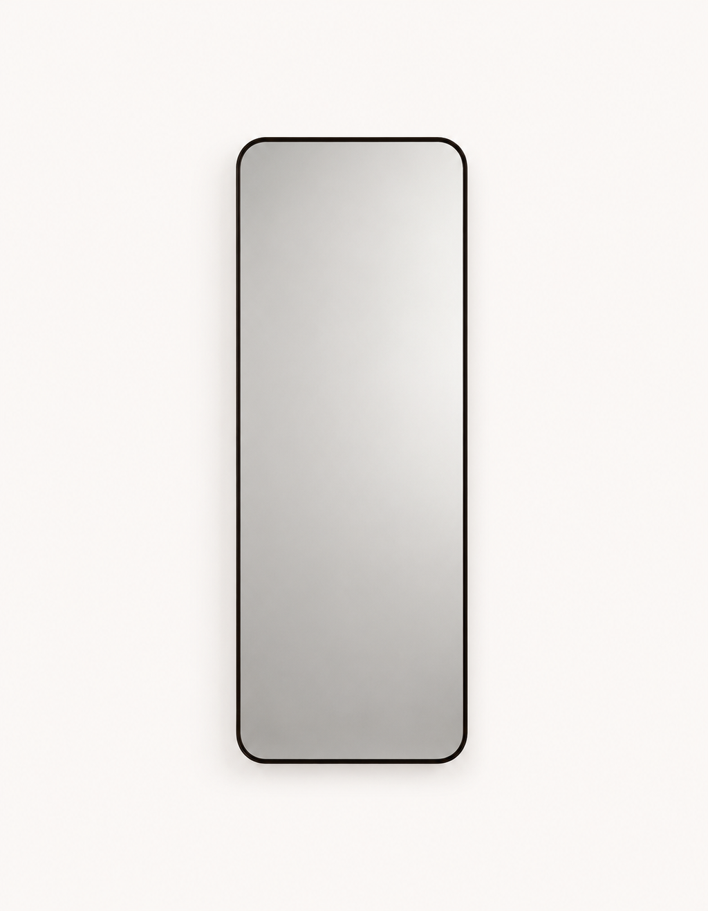 Full body spiegel met zwart metalen frame