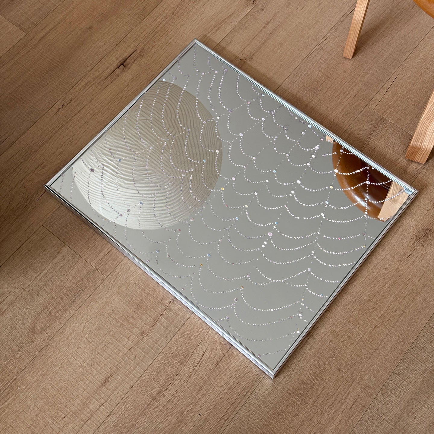 Moderne wandspiegel in minimalistische Bauhaus-stijl 8
